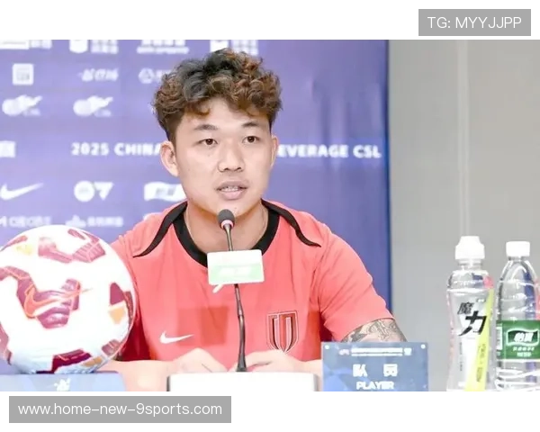 成都蓉城严鼎皓中路突破吸引犯规：一场速度与信念交织的软文叙事